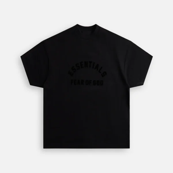 Curved logo Essentials Crewneck Kith T-Shirt