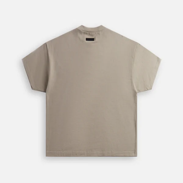 Curved logo Essentials Crewneck Kith T-Shirt